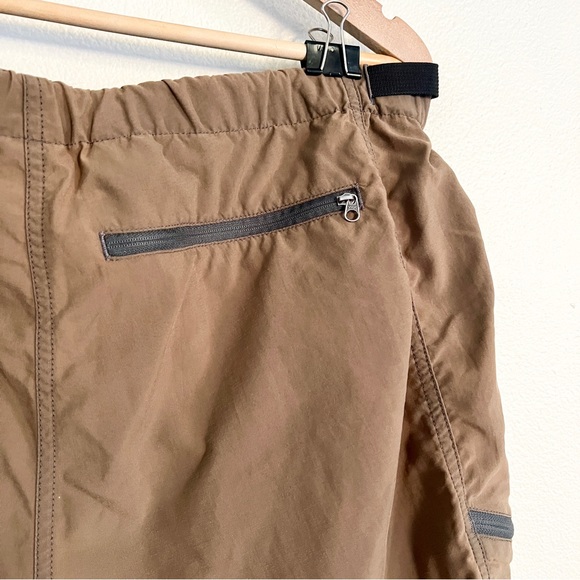 PATAGONIA GI II Zip Off Cargo Pants in Green - Picture 9 of 9